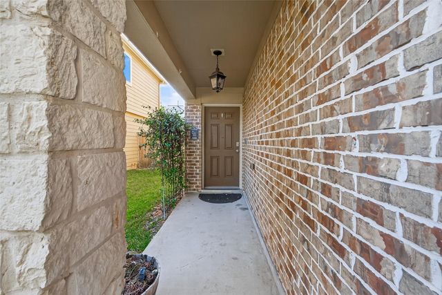 9940 Swallow Drive, Conroe, TX 77385