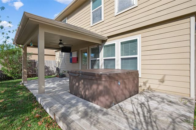 9940 Swallow Drive, Conroe, TX 77385