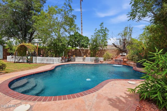 1628 W MCNAIR Street, Chandler, AZ 85224