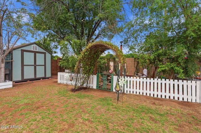 1628 W MCNAIR Street, Chandler, AZ 85224