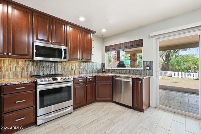 1628 W MCNAIR Street, Chandler, AZ 85224