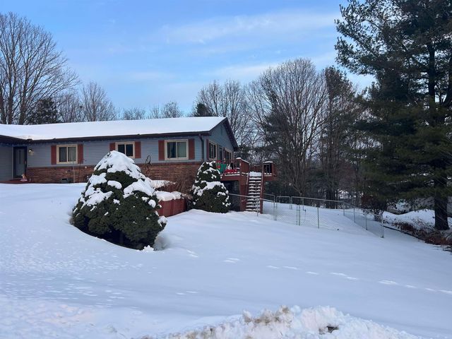 10027 E Grandview Court, Traverse City, MI 49684