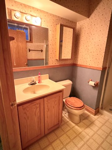 10027 E Grandview Court, Traverse City, MI 49684