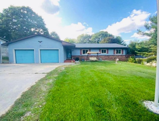 10027 E Grandview Court, Traverse City, MI 49684