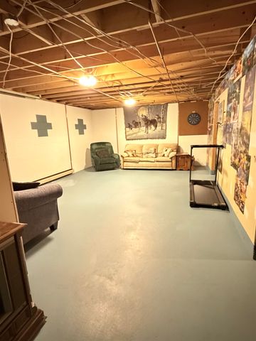 10027 E Grandview Court, Traverse City, MI 49684