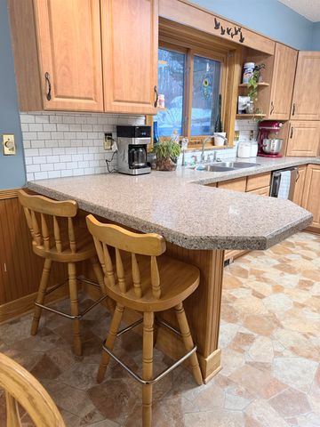 10027 E Grandview Court, Traverse City, MI 49684