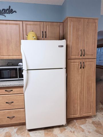 10027 E Grandview Court, Traverse City, MI 49684