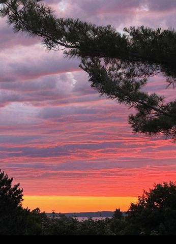 10027 E Grandview Court, Traverse City, MI 49684