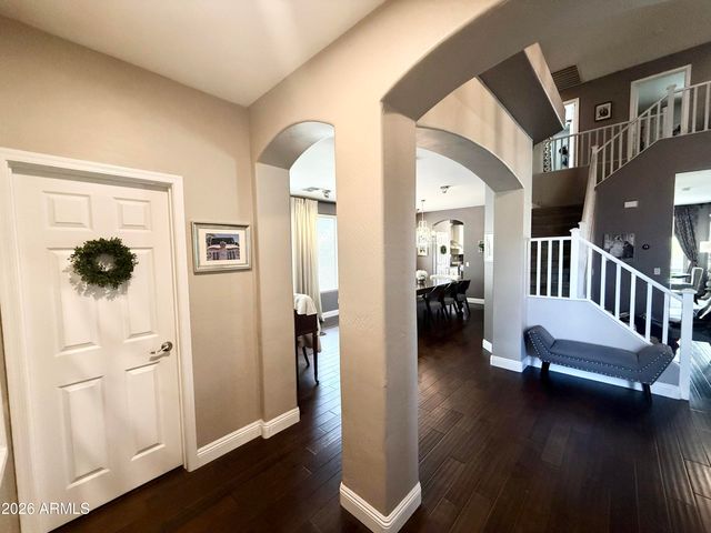 2878 S COTTONWOOD Drive, Gilbert, AZ 85295