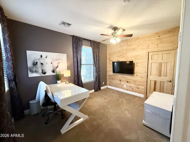 2878 S COTTONWOOD Drive, Gilbert, AZ 85295