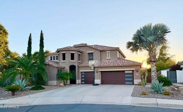 2878 S COTTONWOOD Drive, Gilbert, AZ 85295