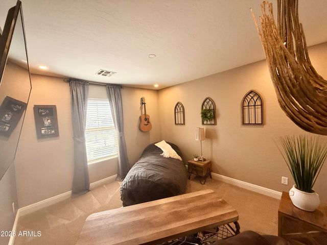 2878 S COTTONWOOD Drive, Gilbert, AZ 85295