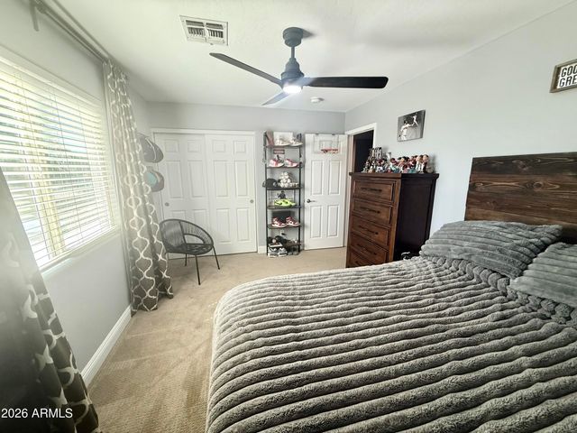 2878 S COTTONWOOD Drive, Gilbert, AZ 85295