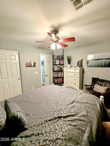 2878 S COTTONWOOD Drive, Gilbert, AZ 85295
