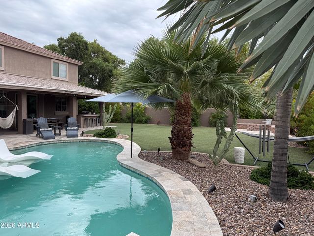 2878 S COTTONWOOD Drive, Gilbert, AZ 85295