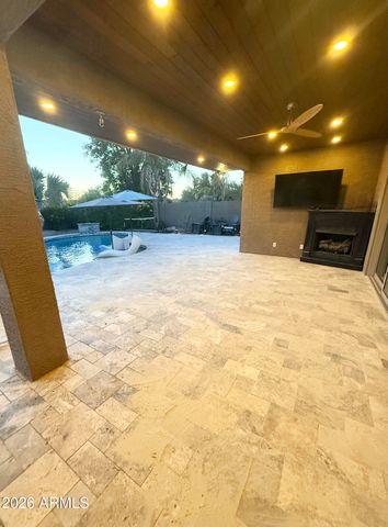 2878 S COTTONWOOD Drive, Gilbert, AZ 85295