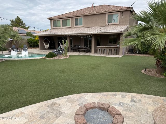 2878 S COTTONWOOD Drive, Gilbert, AZ 85295