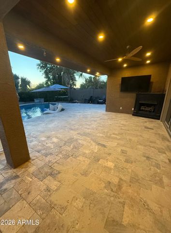 2878 S COTTONWOOD Drive, Gilbert, AZ 85295