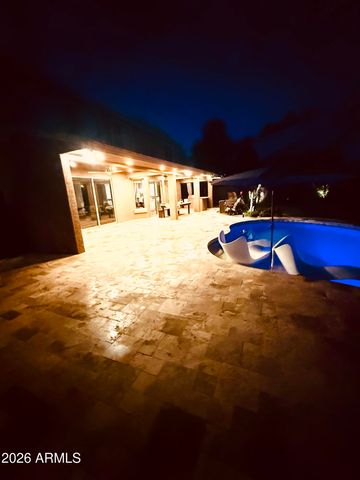2878 S COTTONWOOD Drive, Gilbert, AZ 85295