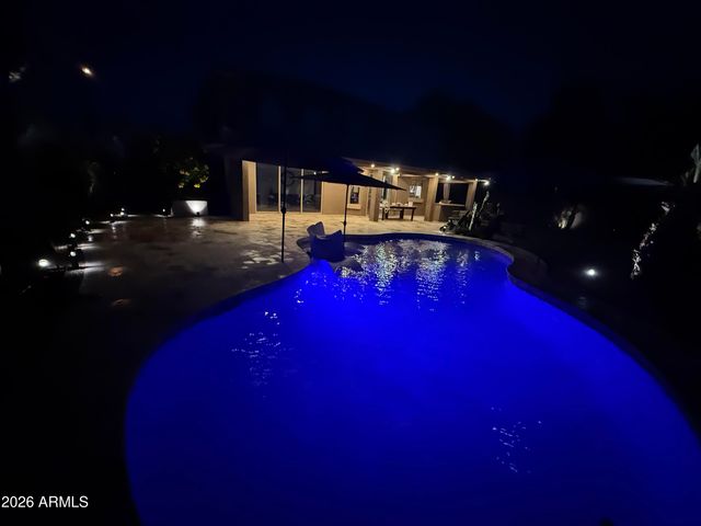 2878 S COTTONWOOD Drive, Gilbert, AZ 85295