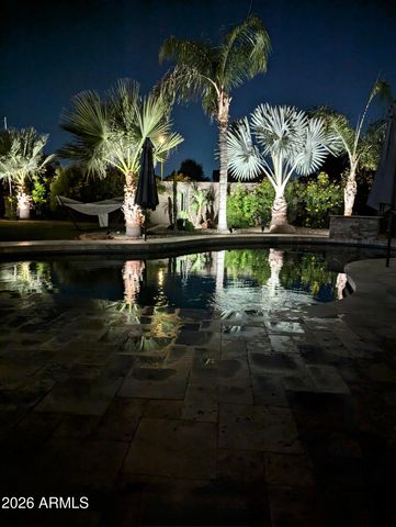 2878 S COTTONWOOD Drive, Gilbert, AZ 85295
