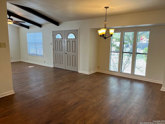 13702 BELLCREST DR, San Antonio, TX 78217