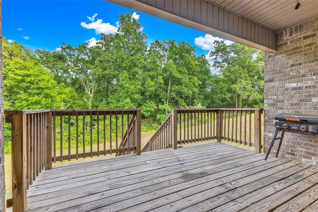 322 Sunnybrook Drive, Deatsville, AL 36022