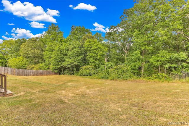 322 Sunnybrook Drive, Deatsville, AL 36022