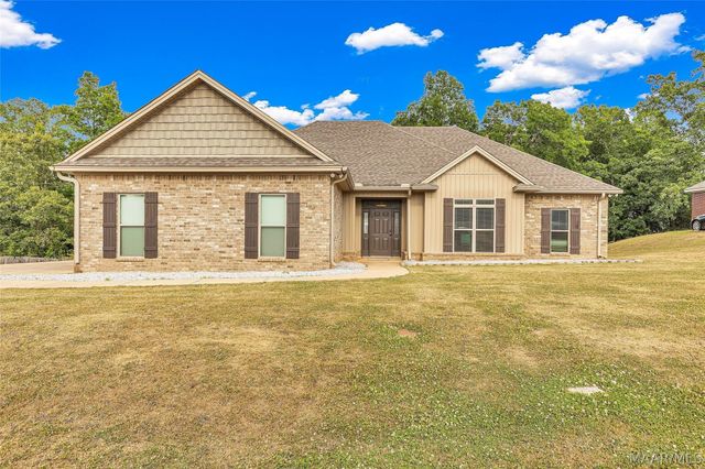 322 Sunnybrook Drive, Deatsville, AL 36022