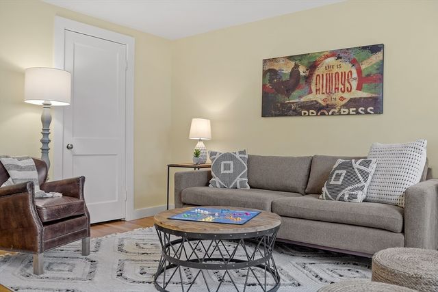 50 Spruce St 50, Acton, MA 01720