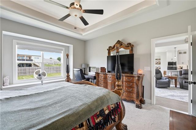 1811 Winchester Drive, Pleasant Hill, MO 64080