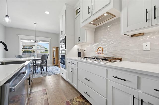 1811 Winchester Drive, Pleasant Hill, MO 64080