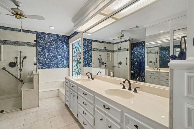 2022 Park Grand Road, Houston, TX 77062