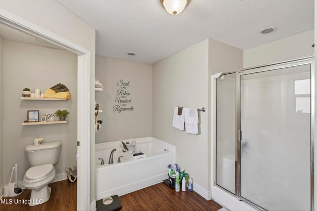 117 Brackish Place, Ocean Springs, MS 39564