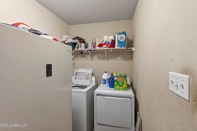 117 Brackish Place, Ocean Springs, MS 39564