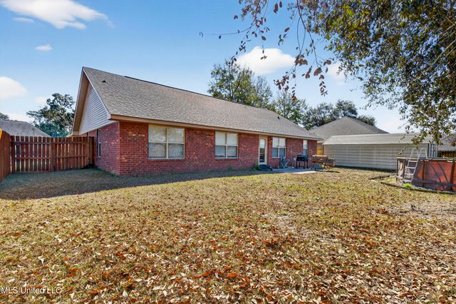 117 Brackish Place, Ocean Springs, MS 39564