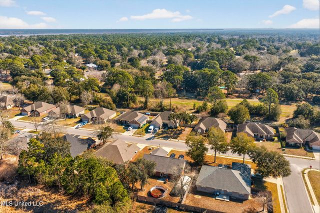 117 Brackish Place, Ocean Springs, MS 39564