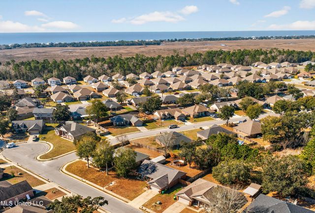 117 Brackish Place, Ocean Springs, MS 39564