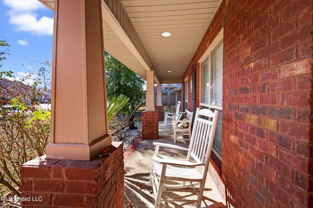 117 Brackish Place, Ocean Springs, MS 39564