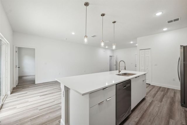 16904 SW 30TH AVENUE ROAD, Ocala, FL 34473