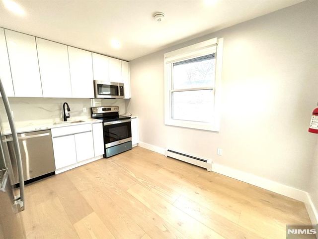 3 George Street 2 FL, Tenafly, NJ 07670