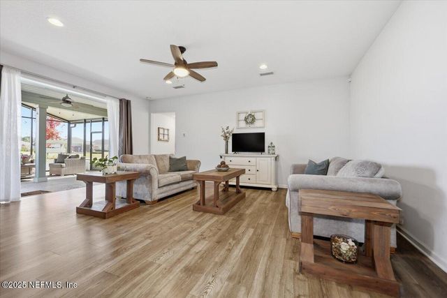 835 LAUREL VALLEY Drive, Orange Park, FL 32065