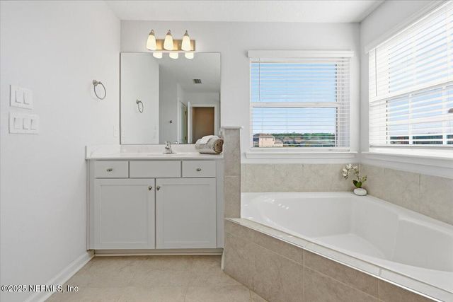 835 LAUREL VALLEY Drive, Orange Park, FL 32065