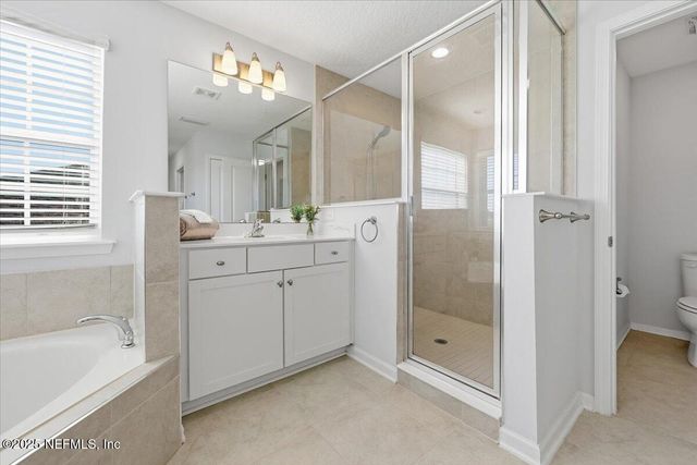 835 LAUREL VALLEY Drive, Orange Park, FL 32065