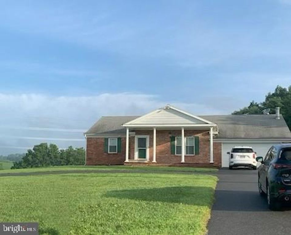 Image 1 of property listing at 9737 HIGH ROCK RD, Airville, PA 17302