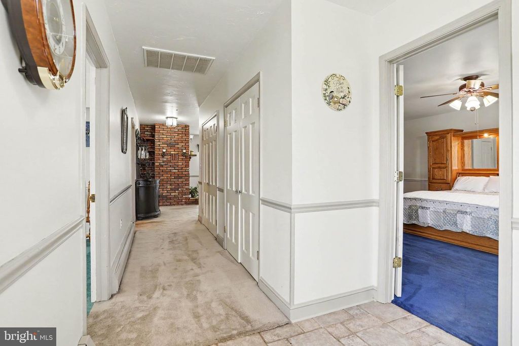 Image 6 of property listing at 9737 HIGH ROCK RD, Airville, PA 17302