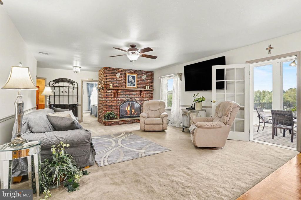 Image 8 of property listing at 9737 HIGH ROCK RD, Airville, PA 17302