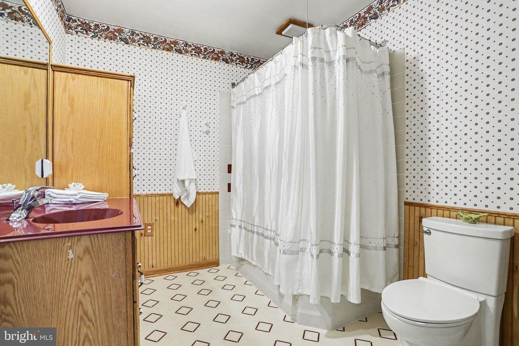 Image 21 of property listing at 9737 HIGH ROCK RD, Airville, PA 17302