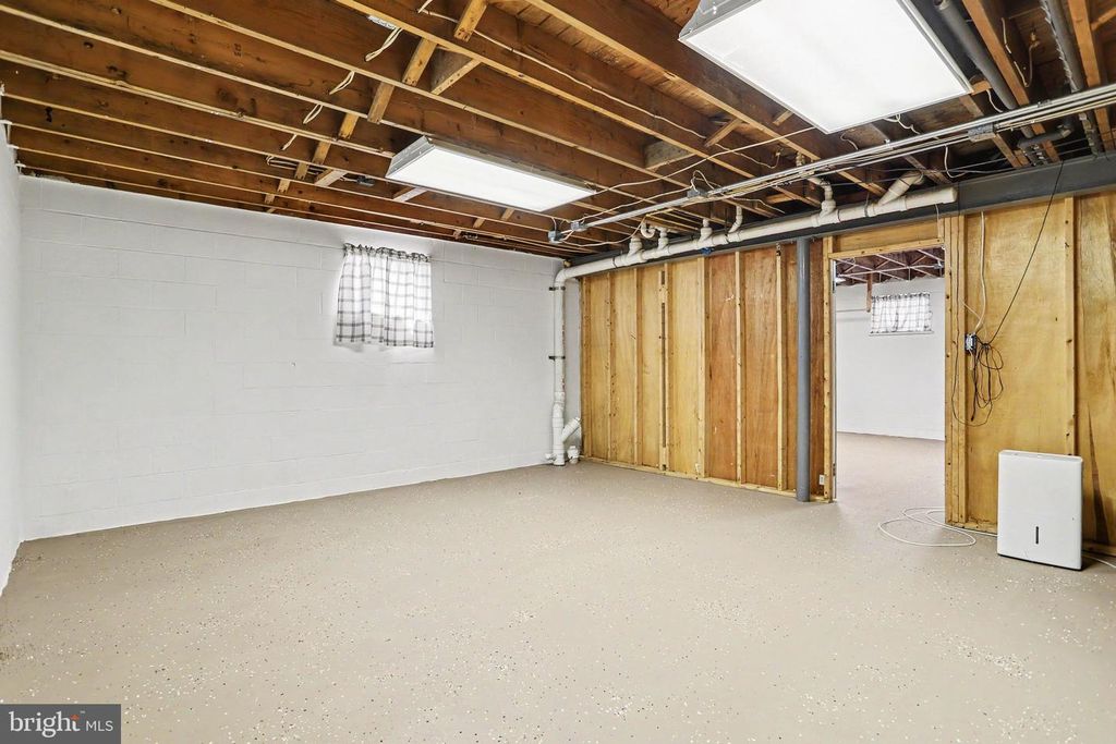 Image 26 of property listing at 9737 HIGH ROCK RD, Airville, PA 17302