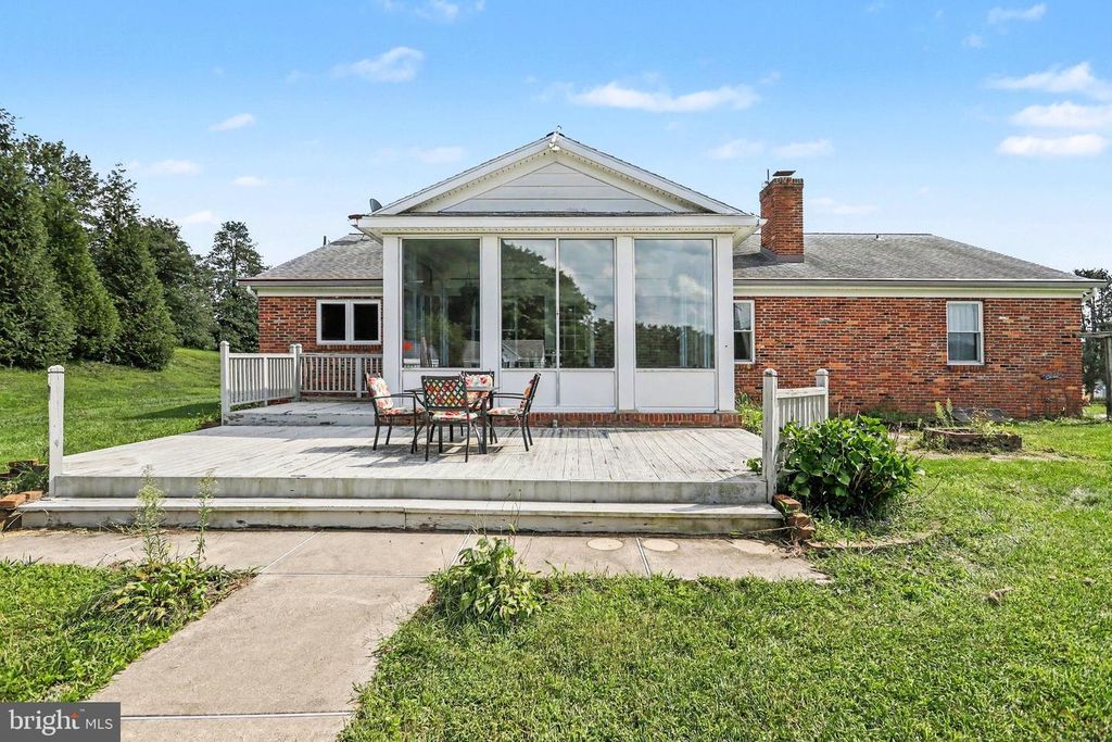 Image 28 of property listing at 9737 HIGH ROCK RD, Airville, PA 17302